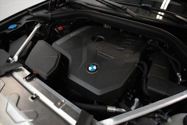 2025 BMW X4 xDrive30i