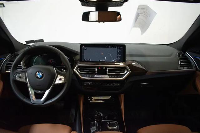 2025 BMW X4 xDrive30i