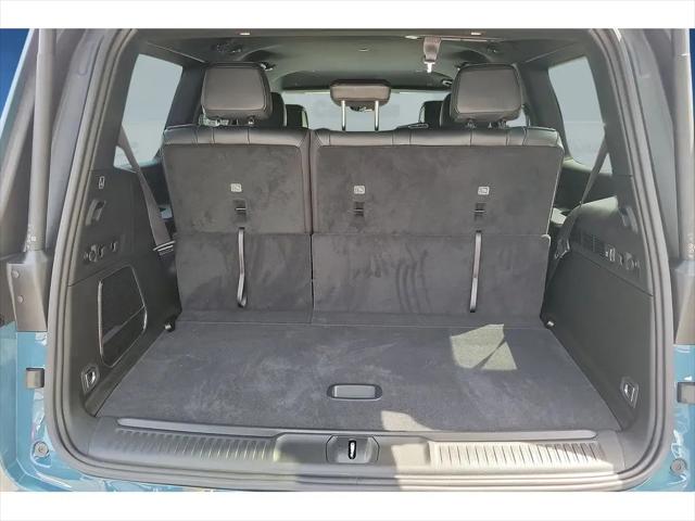 2026 Jeep Grand Wagoneer 4x2