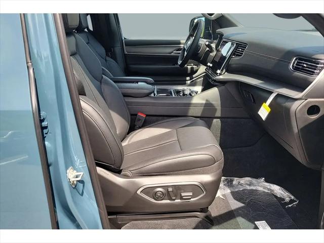 2026 Jeep Grand Wagoneer 4x2