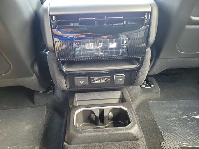 2026 Jeep Grand Wagoneer 4x2