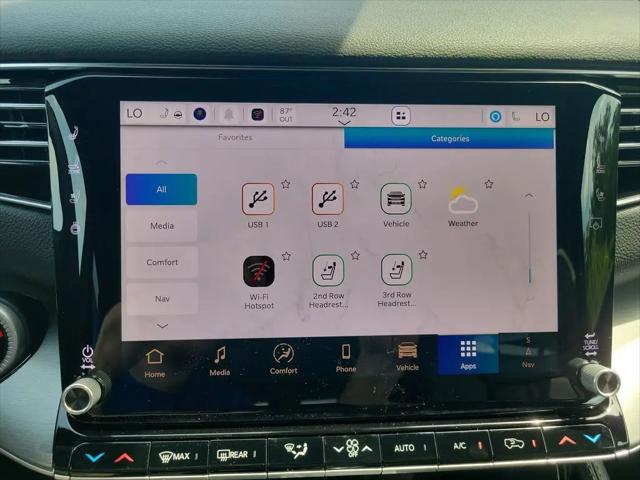 2026 Jeep Grand Wagoneer 4x2