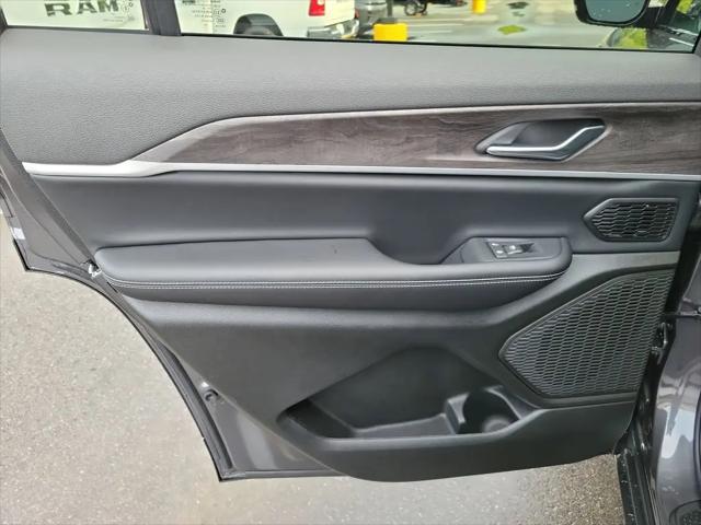 2026 Jeep Grand Cherokee L Limited 4x2
