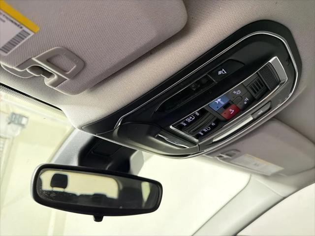 2023 Jeep Grand Cherokee L Laredo 4x4