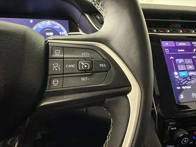 2023 Jeep Grand Cherokee L Laredo 4x4