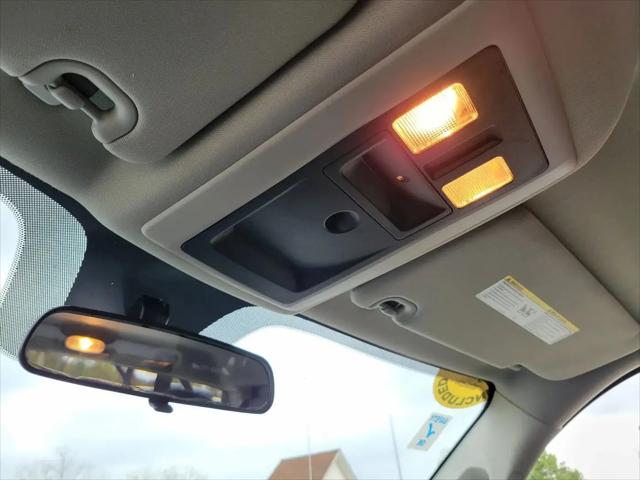 2022 Ram 1500 Classic Tradesman Crew Cab 4x4 5'7" Box