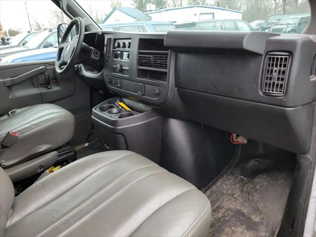 2017 GMC Savana 3500 LS