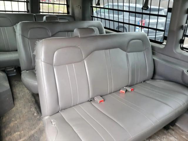 2017 GMC Savana 3500 LS