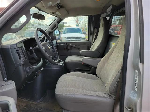 2020 Chevrolet Express Passenger RWD 3500 Extended Wheelbase LS