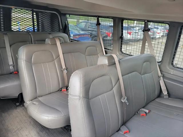 2020 Chevrolet Express Passenger RWD 3500 Extended Wheelbase LS