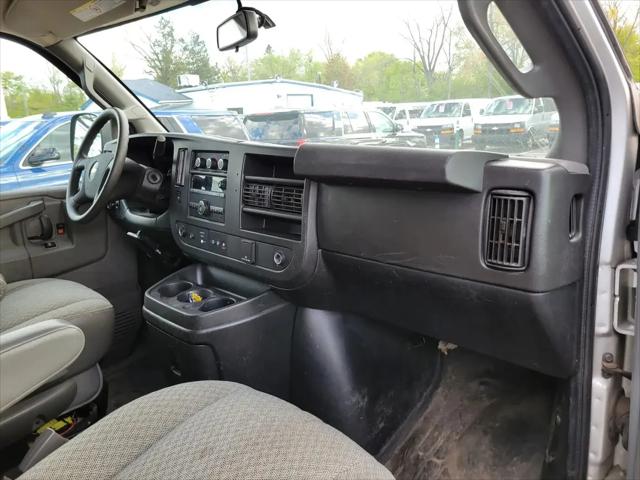 2020 Chevrolet Express Passenger RWD 3500 Extended Wheelbase LS