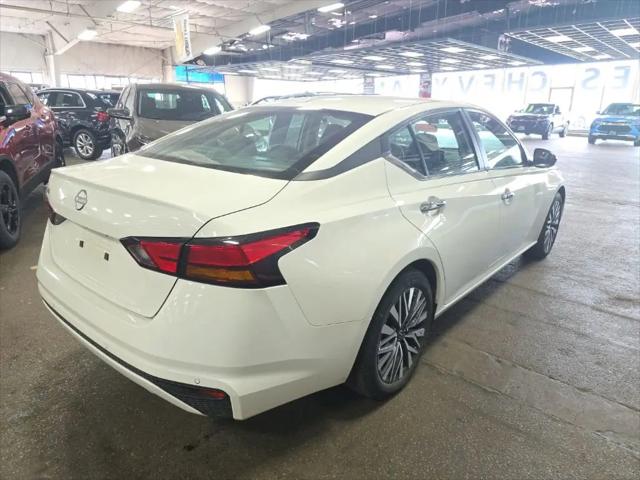 2025 Nissan Altima SV FWD