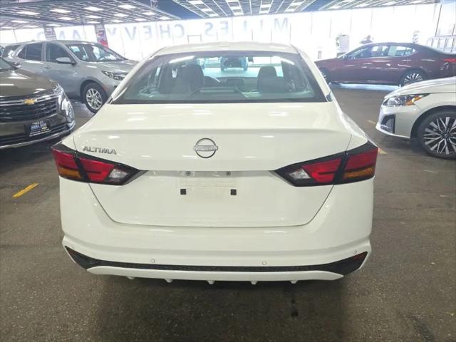 2025 Nissan Altima SV FWD