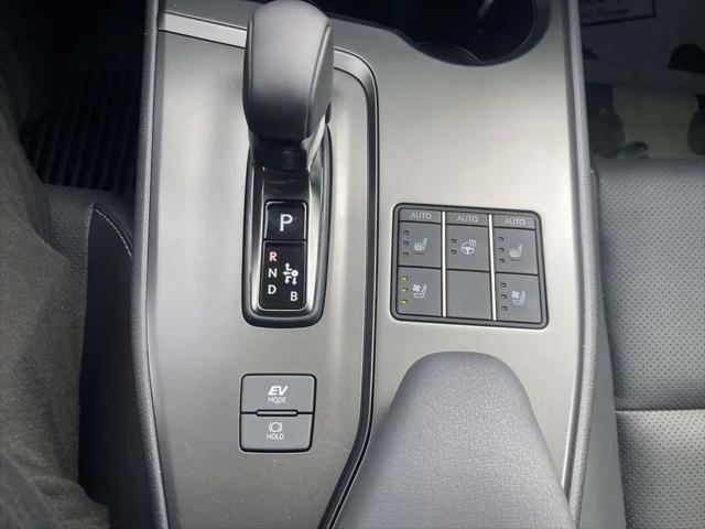 2026 Lexus 300 Premium