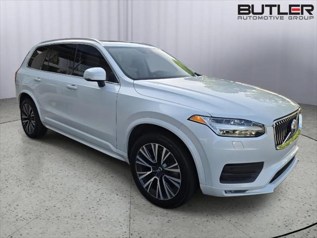 2022 Volvo XC90 T5 Momentum 7 Passenger