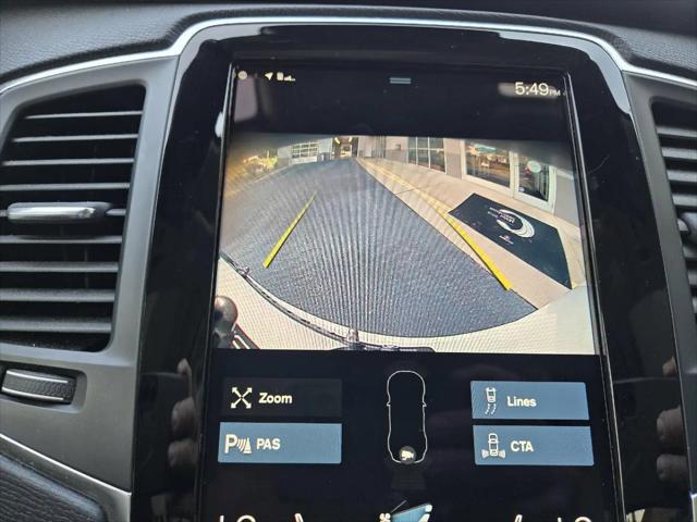 2022 Volvo XC90 T5 Momentum 7 Passenger