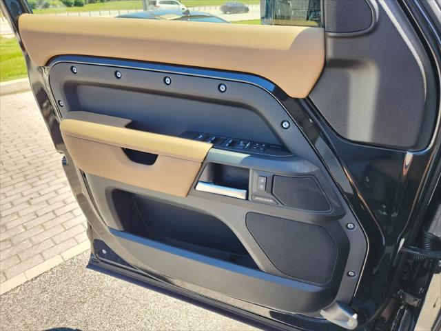 2026 Land Rover Defender P300 S