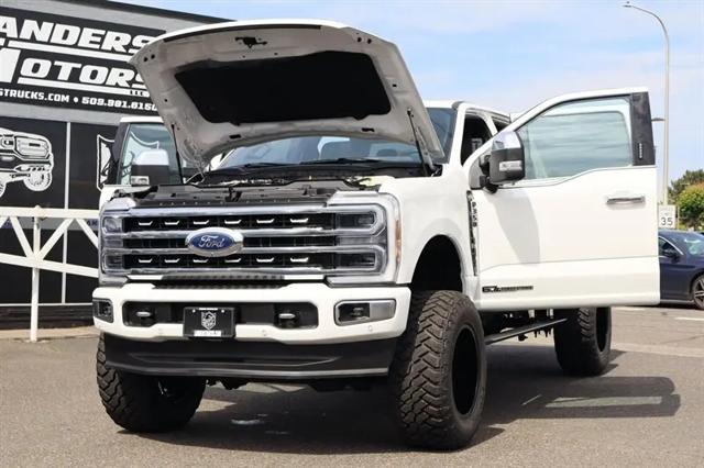 2023 Ford F-350 Platinum