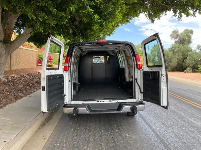 2025 Chevrolet Express Cargo Van RWD 2500 Regular Wheelbase WT