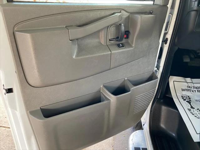 2025 Chevrolet Express Cargo Van RWD 2500 Regular Wheelbase WT