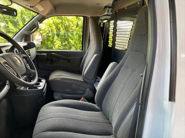 2025 Chevrolet Express Cargo Van RWD 2500 Regular Wheelbase WT