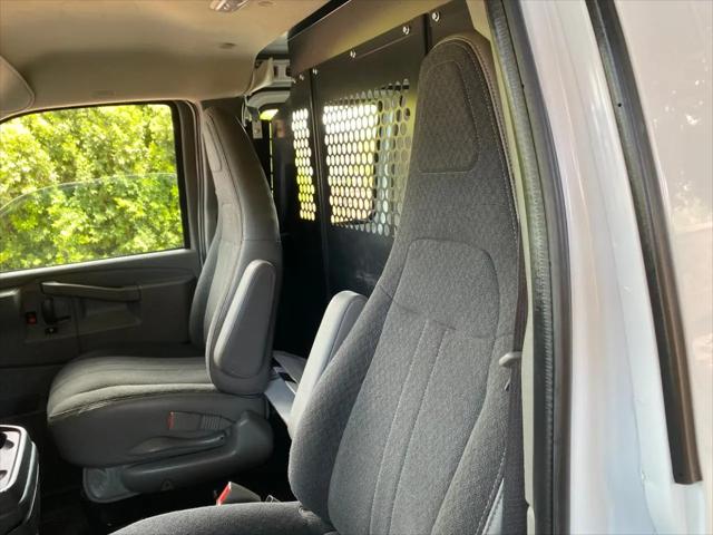 2025 Chevrolet Express Cargo Van RWD 2500 Regular Wheelbase WT