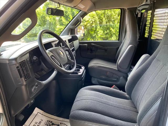 2025 Chevrolet Express Cargo Van RWD 2500 Regular Wheelbase WT