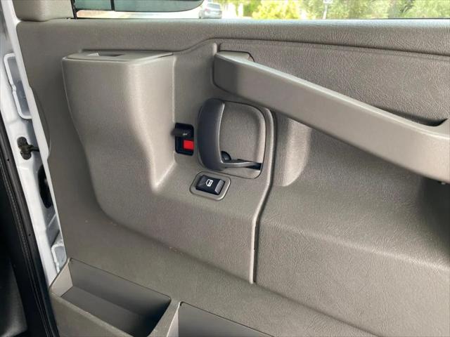 2025 Chevrolet Express Cargo Van RWD 2500 Regular Wheelbase WT