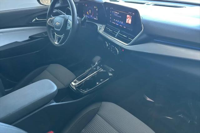 2024 Chevrolet Trax FWD LT