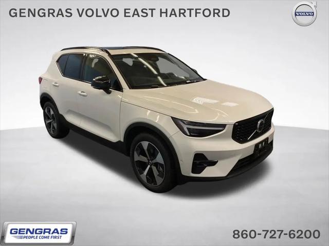 2026 Volvo XC40 Plus, B5 AWD Gas (mild hybrid), Dark for sale in East Hartford, CT