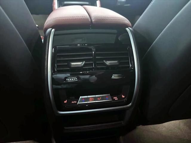 2027 BMW X6 xDrive40i