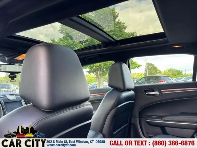 2014 Chrysler 300 Base