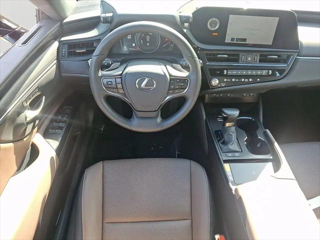 2025 Lexus ES 300h ES 300h