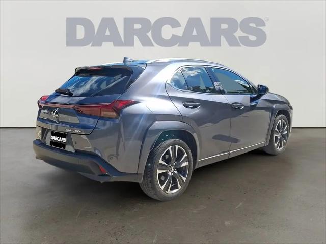 2025 Lexus 300 Premium