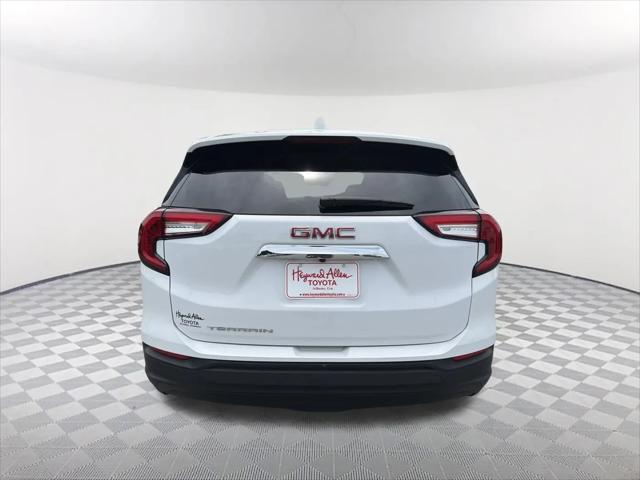 2024 GMC Terrain FWD SLE