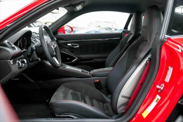 2024 Porsche 718 Cayman GTS 4.0