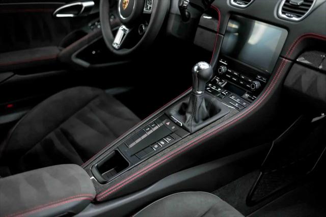 2024 Porsche 718 Cayman GTS 4.0