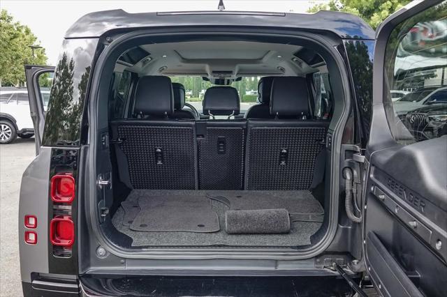 2023 Land Rover Defender 110 X-Dynamic SE