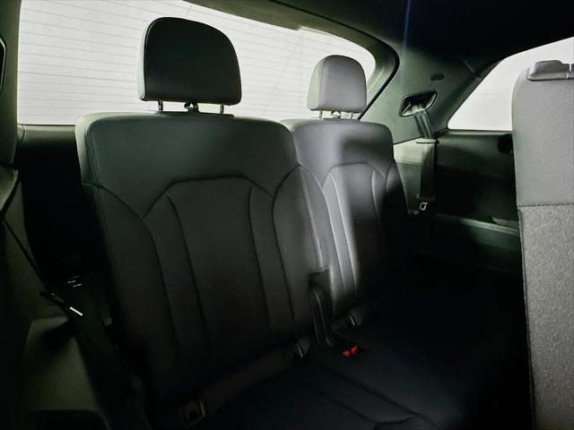 2025 Audi Q7 Premium 45 TFSI quattro Tiptronic