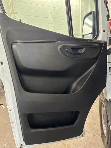 2021 Mercedes-Benz Sprinter 2500 Standard Roof I4