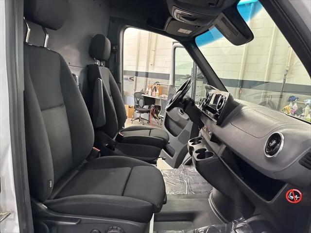 2021 Mercedes-Benz Sprinter 2500 Standard Roof I4