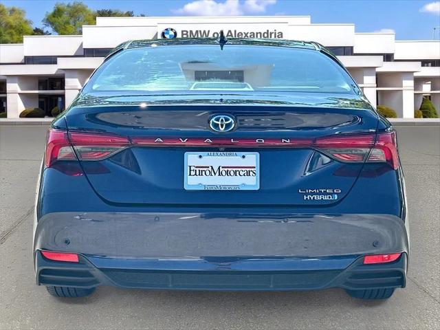2021 Toyota Avalon Limited Hybrid
