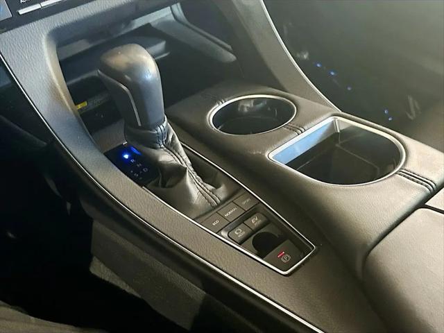 2021 Toyota Avalon Limited Hybrid