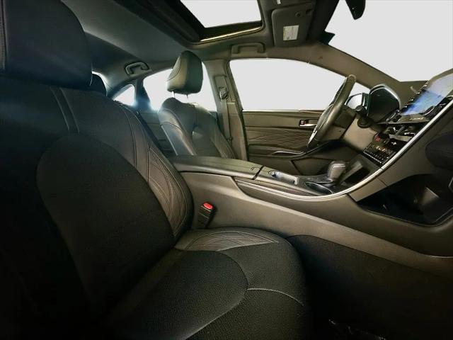 2021 Toyota Avalon Limited Hybrid