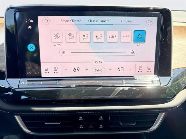 2026 Volkswagen Atlas SE with Technology