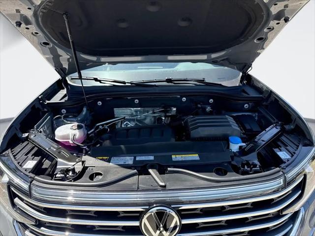 2026 Volkswagen Atlas SE with Technology