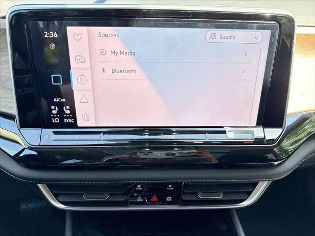 2026 Volkswagen Atlas SE with Technology