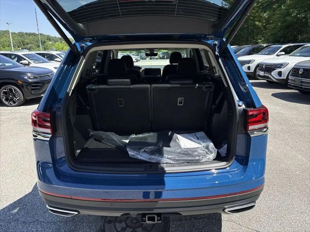 2026 Volkswagen Atlas SE with Technology
