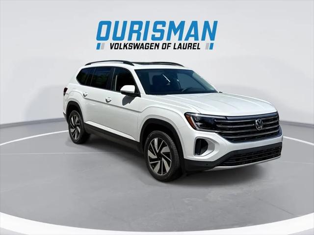2026 Volkswagen Atlas SE with Technology