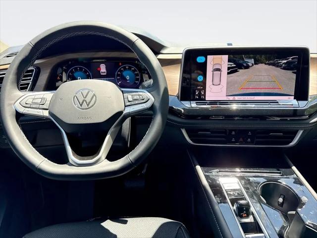 2026 Volkswagen Atlas SE with Technology